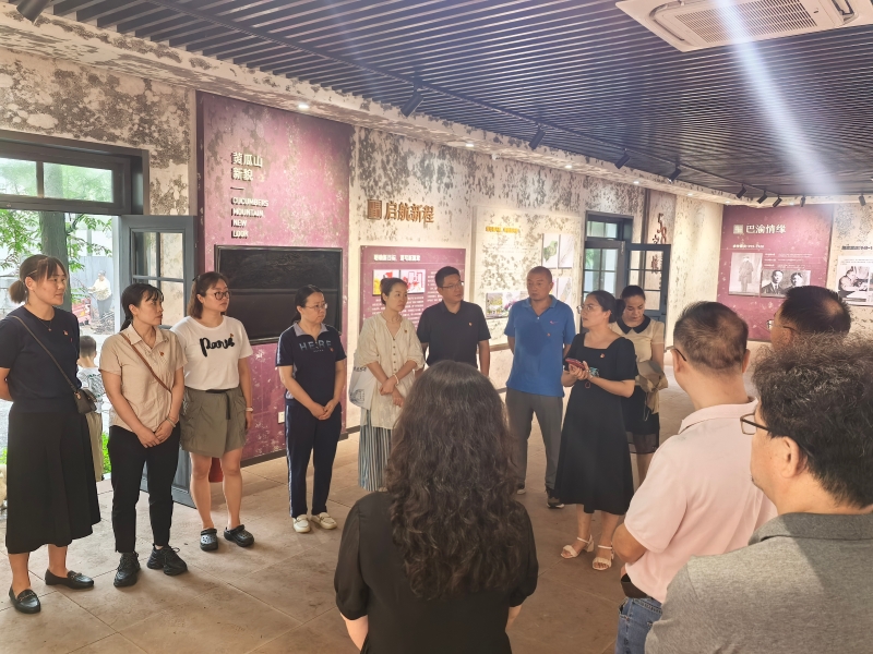 hvPH_1720707042083042515.jpg 4.jpg